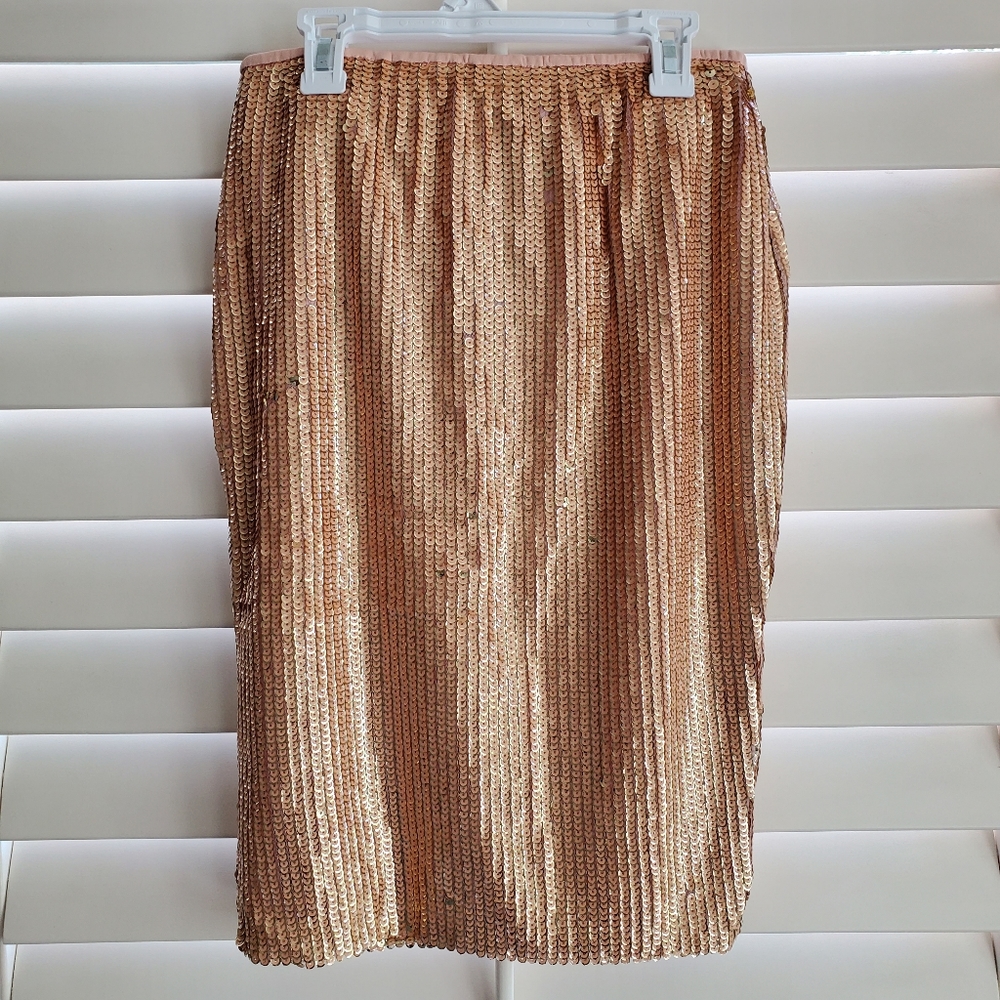 ✨️GORGEOUS✨️ rose gold sequin pencil skirt